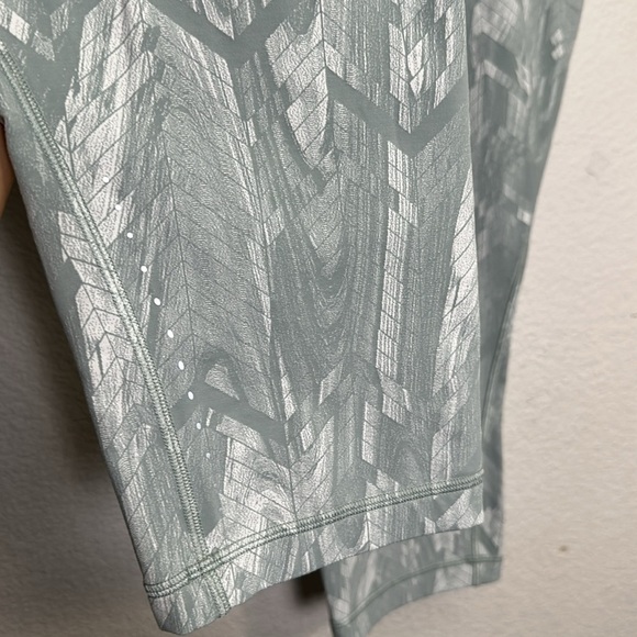 Lululemon Swift Speed High Rise Crop 21” Women’s Leggings Size 18 Activewear - Picture 2 of 14